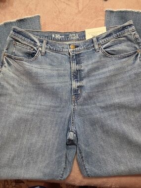 ana Light Wash Blue High-Rise Jeans